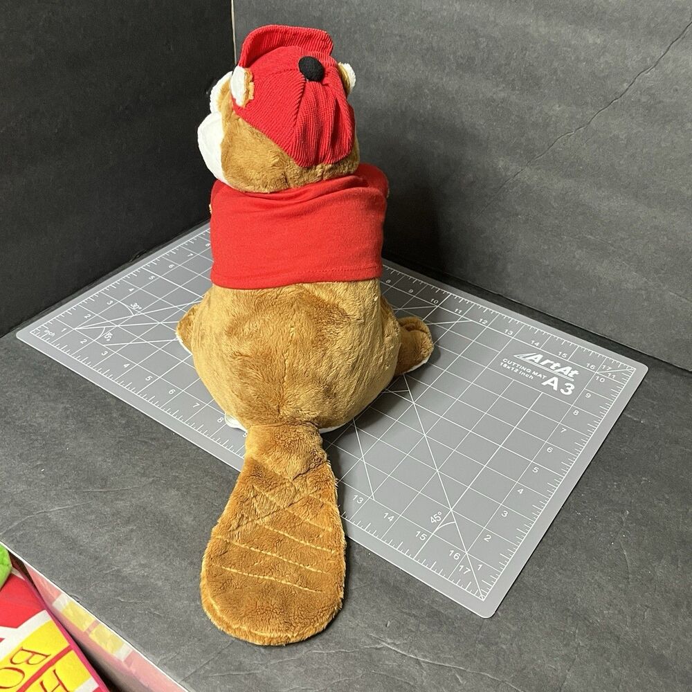 Jaag Buc-ees Beaver Plush 10'' Convenience Station Mascot With Red Hat And Shirt - Picture 5 of 8